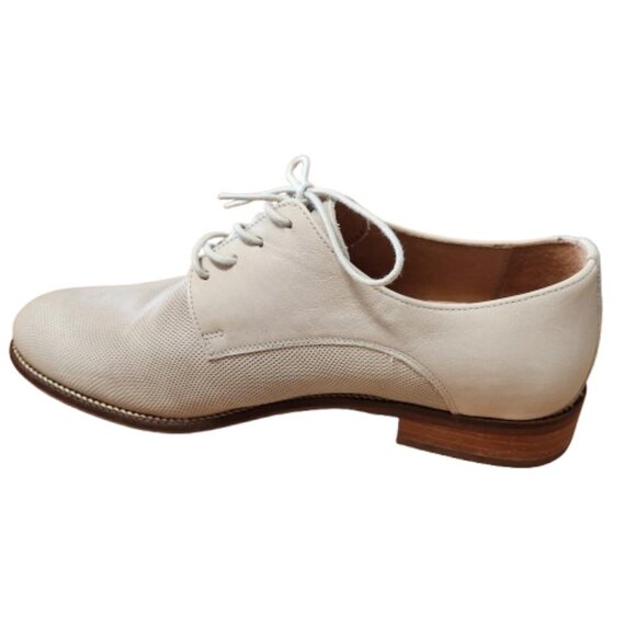 Ten Points Women's Leather Lace-Up Shoes – Size 39 (US 8) - Picture 9 of 9